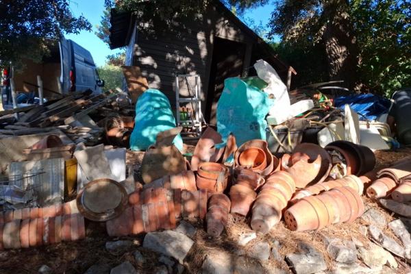Débarras de Cabanon et Jardin Transformé en Décharge à Apt : Une Intervention de Notre Société de Débarras et Déménagement